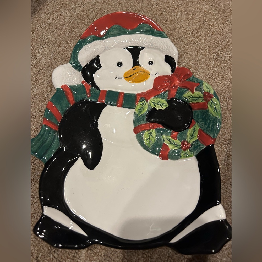 Penguin plate